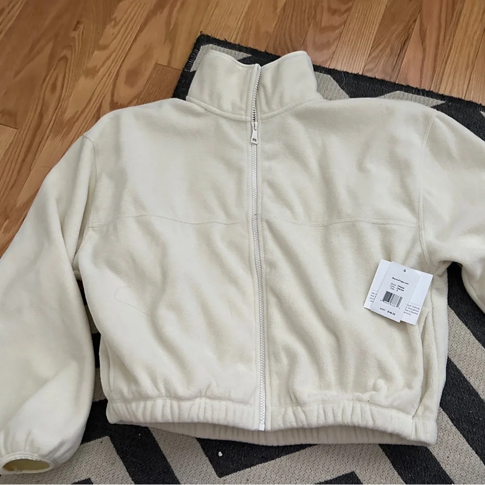 NWT Beyond Yoga Feeling Chill Jacket Size Small - Picture 2 of 5